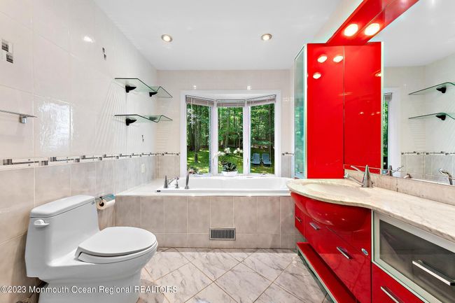 10 Edgewood Dr, House other with 5 bedrooms, 3 bathrooms and null parking in Holmdel NJ | Image 21