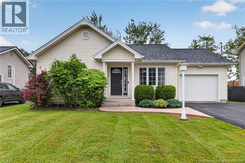 49 Marin St, Dieppe, NB, E1A7V8 | Card Image