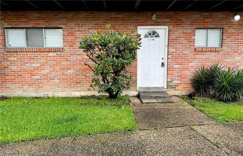 a-104-3838 Pontchartrain Dr, Slidell, LA, 70458-4833 | Card Image