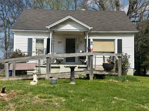 805 E Cedar St, Franklin, KY, 42134-1207 | Card Image
