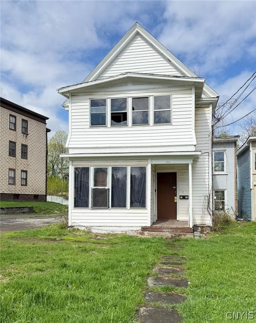 910 Downer Ave, Utica, NY, 13502-3200 | Card Image