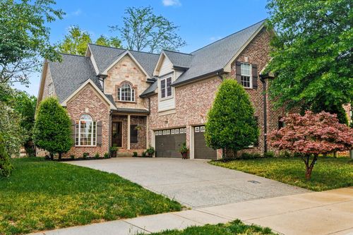 121 Ruland Cir, Hendersonville, TN, 37075-4617 | Card Image