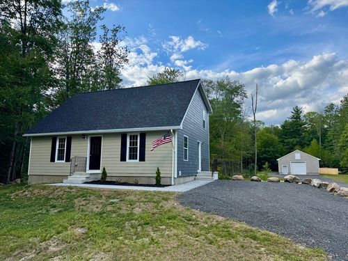 27 Popple Camp Rd, Petersham, MA, 01366-9712 | Card Image