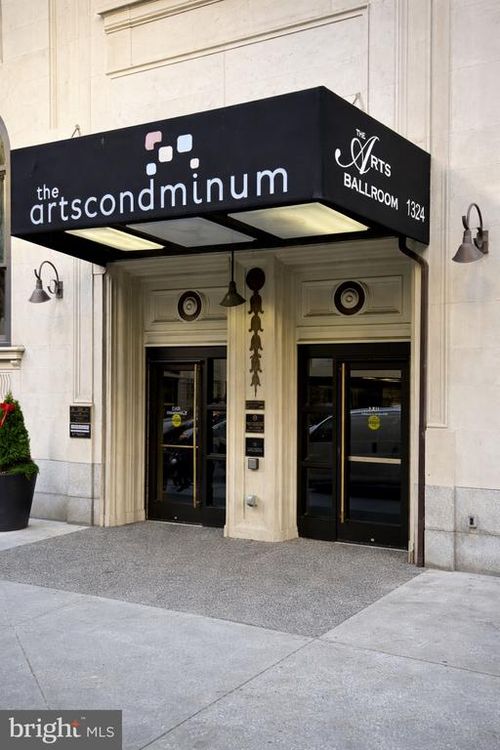 apt-1011-1324 Locust St, PHILADELPHIA, PA, 19107-5650 | Card Image