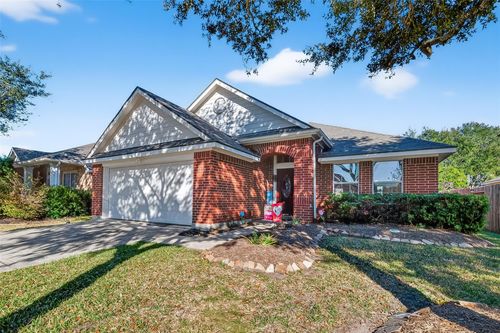383 Livingstone Ln, League City, TX, 77573-6353 | Card Image