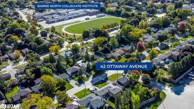 42 Ottaway Ave, House other with 4 bedrooms, 1 bathrooms and 5 parking in Barrie ON | Image 2