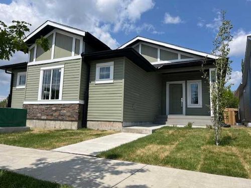 906 Macleod Trail Sw, High River, AB, T1V1C1 | Card Image
