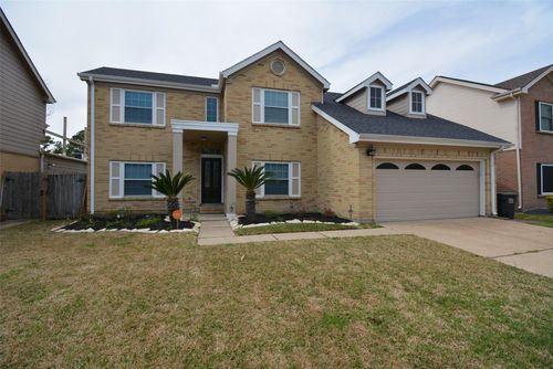 1018 Wentworth Dr, Pearland, TX, 77584-2362 | Card Image