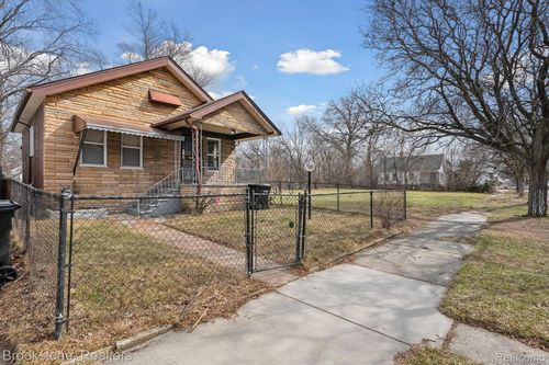 15560 La Salle Blvd, Detroit, MI, 48238-1413 | Card Image