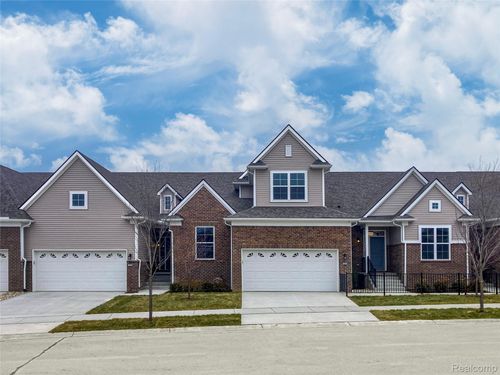 127-9929 Crossview Trl, Howell, MI, 48855-6337 | Card Image