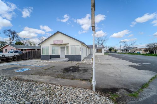 1835 N Beale Rd, Marysville, CA, 95901-6912 | Card Image