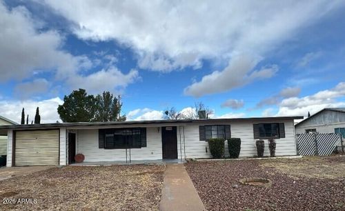 35 E James Dr, Sierra Vista, AZ, 85635-1107 | Card Image