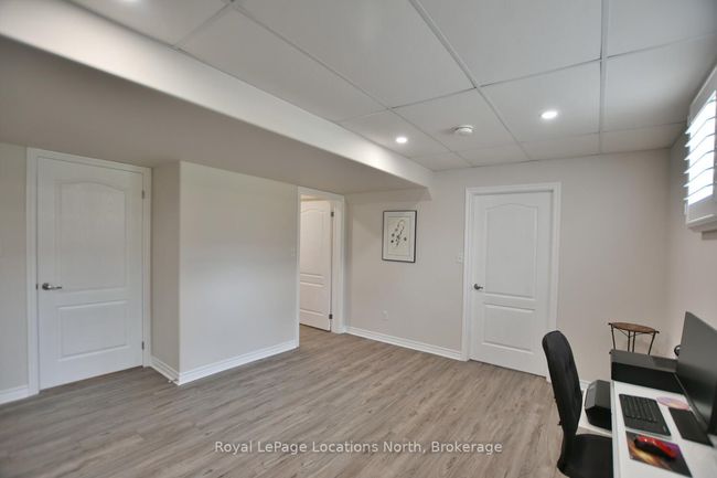 16 Starboard Cir, House other with 3 bedrooms, 3 bathrooms and 2 parking in Wasaga Beach ON | Image 36