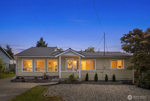 4832 188th St Sw, Lynnwood, WA, 98037-5418 | Card Image