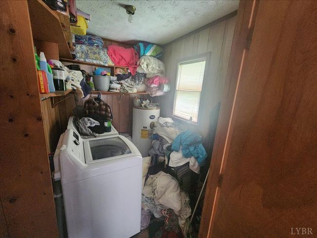 1028 Whitt Loop, House other with 3 bedrooms, 2 bathrooms and null parking in Alton VA | Image 13