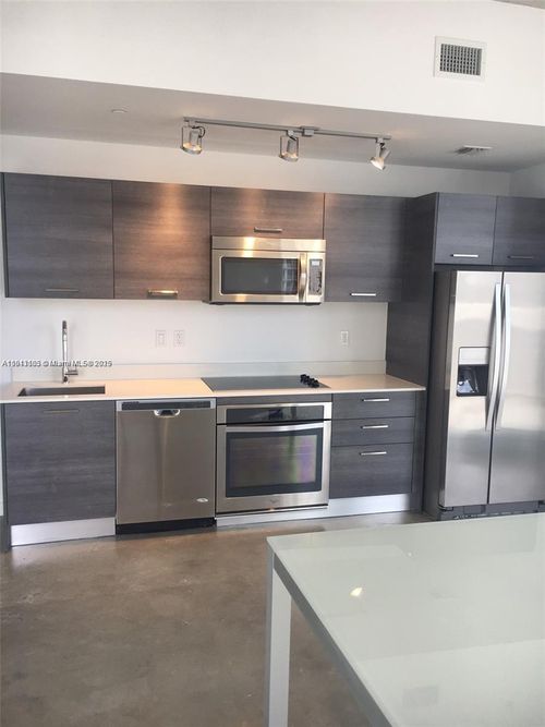 apt-1611-151 Se 1st St, Miami, FL, 33131-1441 | Card Image