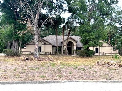 911 Centerbrook Dr, Brandon, FL, 33511-8003 | Card Image