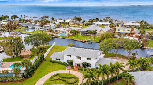 1790 Bay Shore Dr, Cocoa Beach, FL, 32931-2314 | Card Image