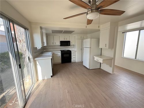a-1547 Wintergreen Pl, Costa Mesa, CA, 92626 | Card Image