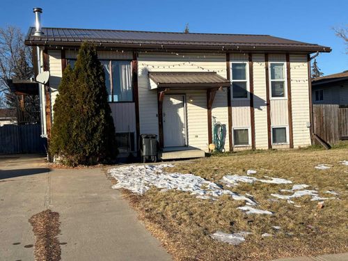 1004 12 St Se, Slave Lake, AB, T0G2A3 | Card Image