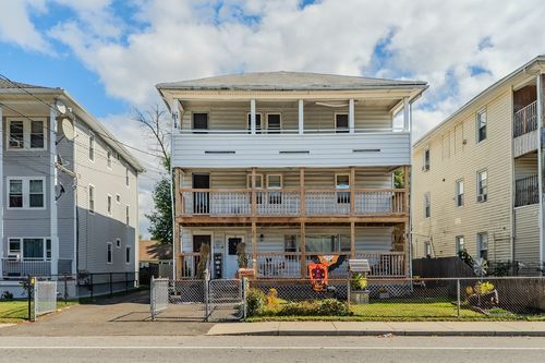 199 Meadow St, Chicopee, MA, 01013-2212 | Card Image