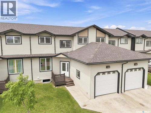 6-118 Hampton Cir, Saskatoon, SK, S7R0C9 | Card Image