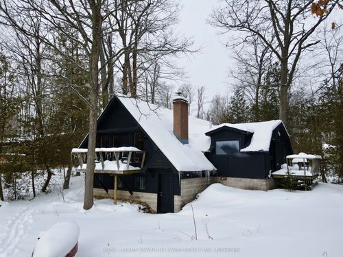 8 Fr 62 Street, Trent Lakes, ON, K0L1J0 | Card Image