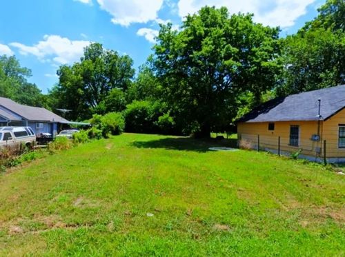 2007 W Vine St, Blytheville, AR, 72315-3855 | Card Image