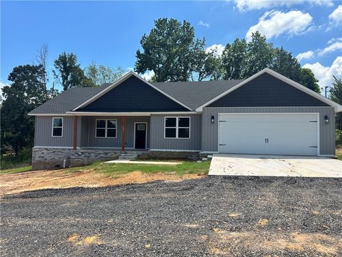 1140 E Gum St, Russellville, AR, 72802-9252 | Card Image