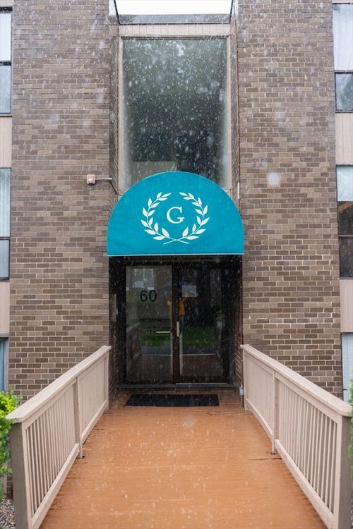 unit-b-60 Shrewsbury Green Dr, Shrewsbury, MA, 01545-3613 | Card Image