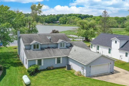 69088 N Terrace Dr, White Pigeon, MI, 49099-9007 | Card Image