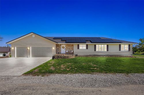 311 Charles St, Blairstown, IA, 52209-9759 | Card Image