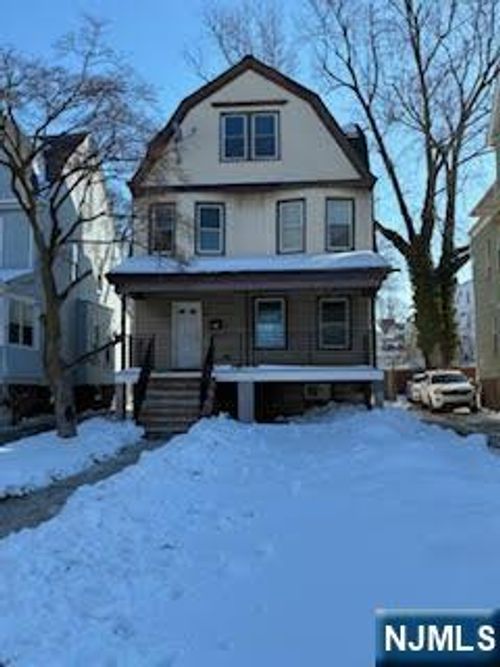 92 N Oraton Pkwy, East Orange, NJ, 07017-4346 | Card Image