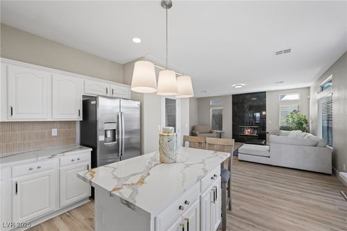 575 Dusty Palms Ln, Henderson, NV, 89052-2885 | Card Image