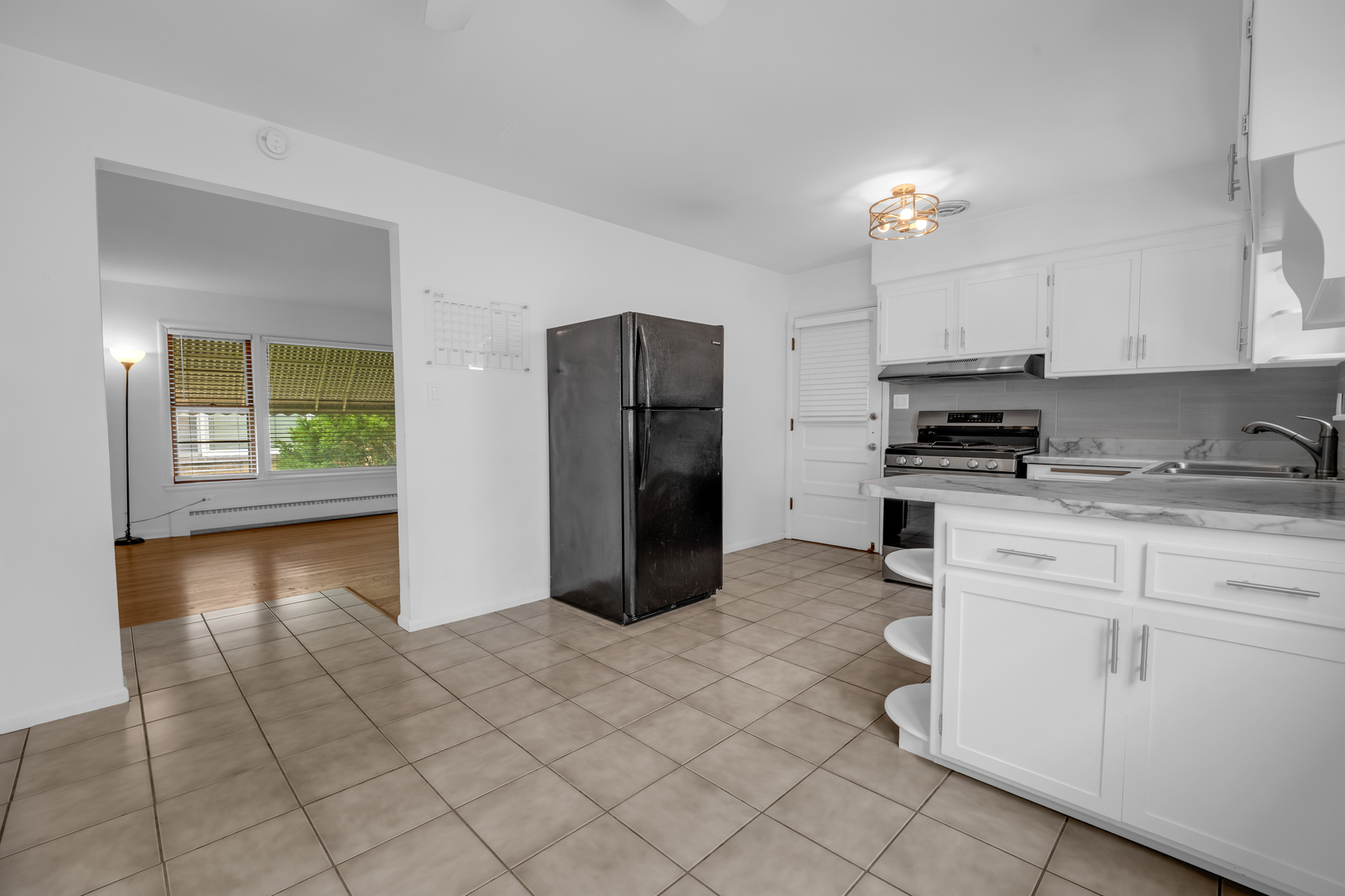 Residential Lease in Elmwood Park 5