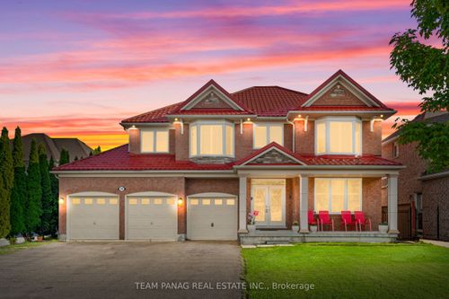 28 Cosmo Crt, Brampton, ON, L6P1G2 | Card Image