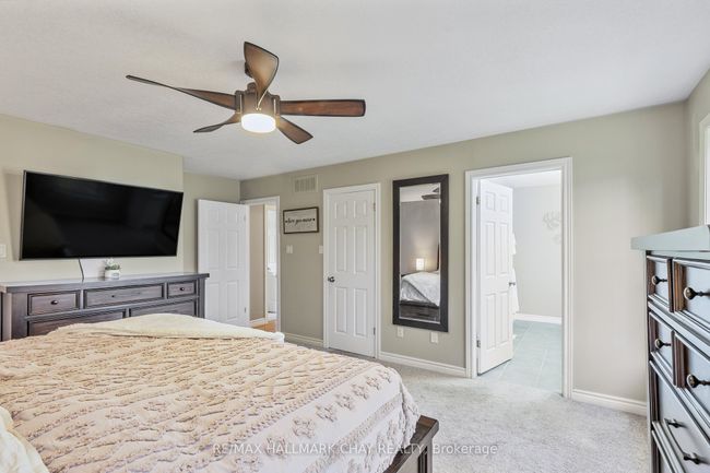 8 Penny Lane, House other with 3 bedrooms, 2 bathrooms and 6 parking in Wasaga Beach ON | Image 18