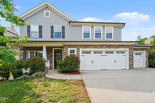3138 Diana Cir, Burlington, NC, 27215-7411 | Card Image