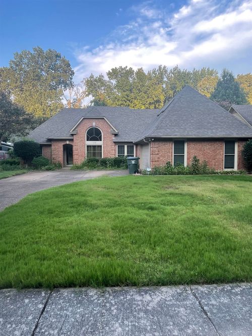 1648 Dexter Woods Dr, Cordova, TN, 38016-5798 | Card Image