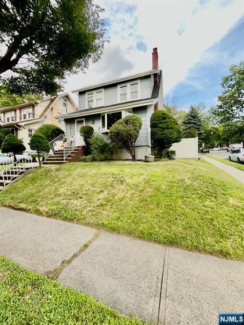 1 Spruce Ave, Ridgefield Park, NJ, 07660-1618 | Card Image