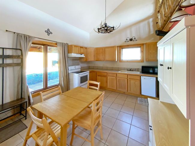 321 Neal Ave, House other with 2 bedrooms, 2 bathrooms and null parking in Eagle Nest NM | Image 7