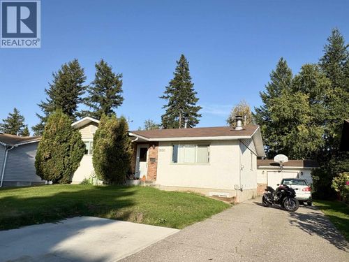 7650 Loyola Dr, Prince George, BC, V2N2X1 | Card Image