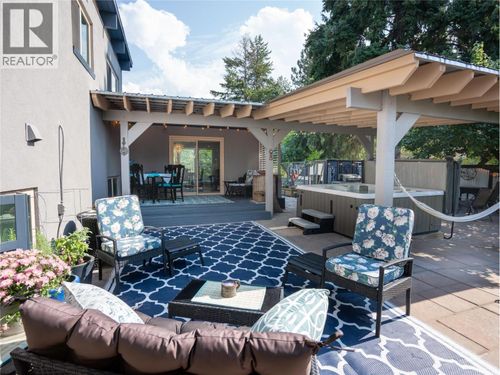 1618 Duncan Ave E Ave E, Penticton, BC, V2A2X9 | Card Image