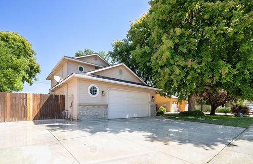 1518 E Ringneck Dr, Meridian, ID, 83646-3493 | Card Image