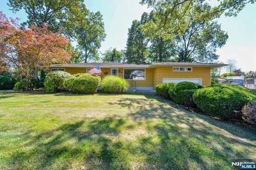 48 Alps Rd, Wayne, NJ, 07470-6041 | Card Image