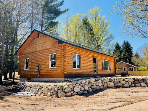 7723 Mile Point Dr, Central Lake, MI, 49622-9557 | Card Image