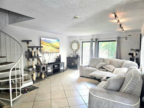 1-2989 Bird Ave, Miami, FL, 33133-4543 | Card Image
