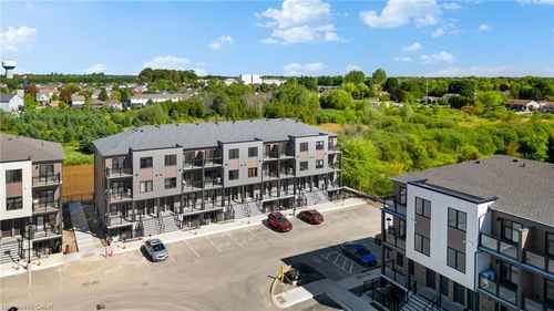 51-940 St David St N, Fergus, ON, N1M0L7 | Card Image