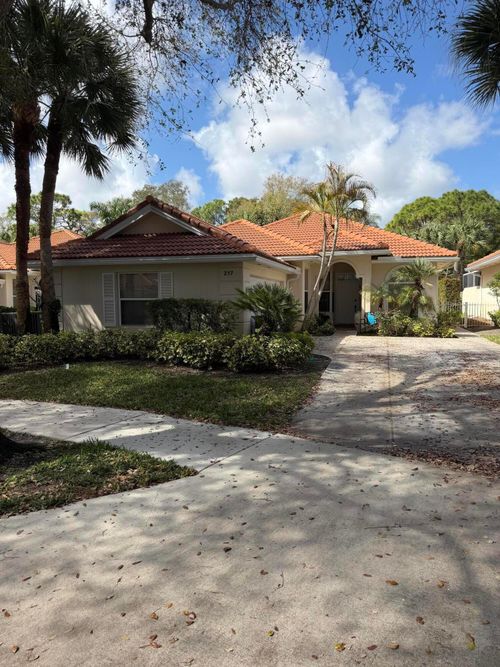 217 E Tall Oaks Circle, Palm Beach Gardens, FL, 33410 | Card Image