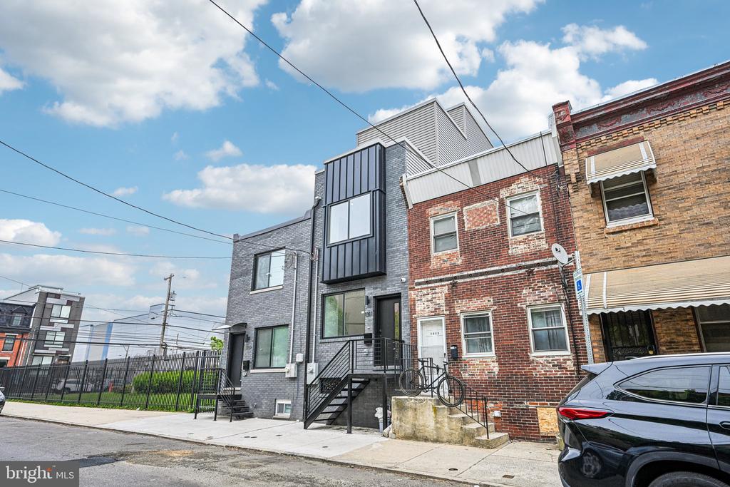 Residential in PHILADELPHIA 4